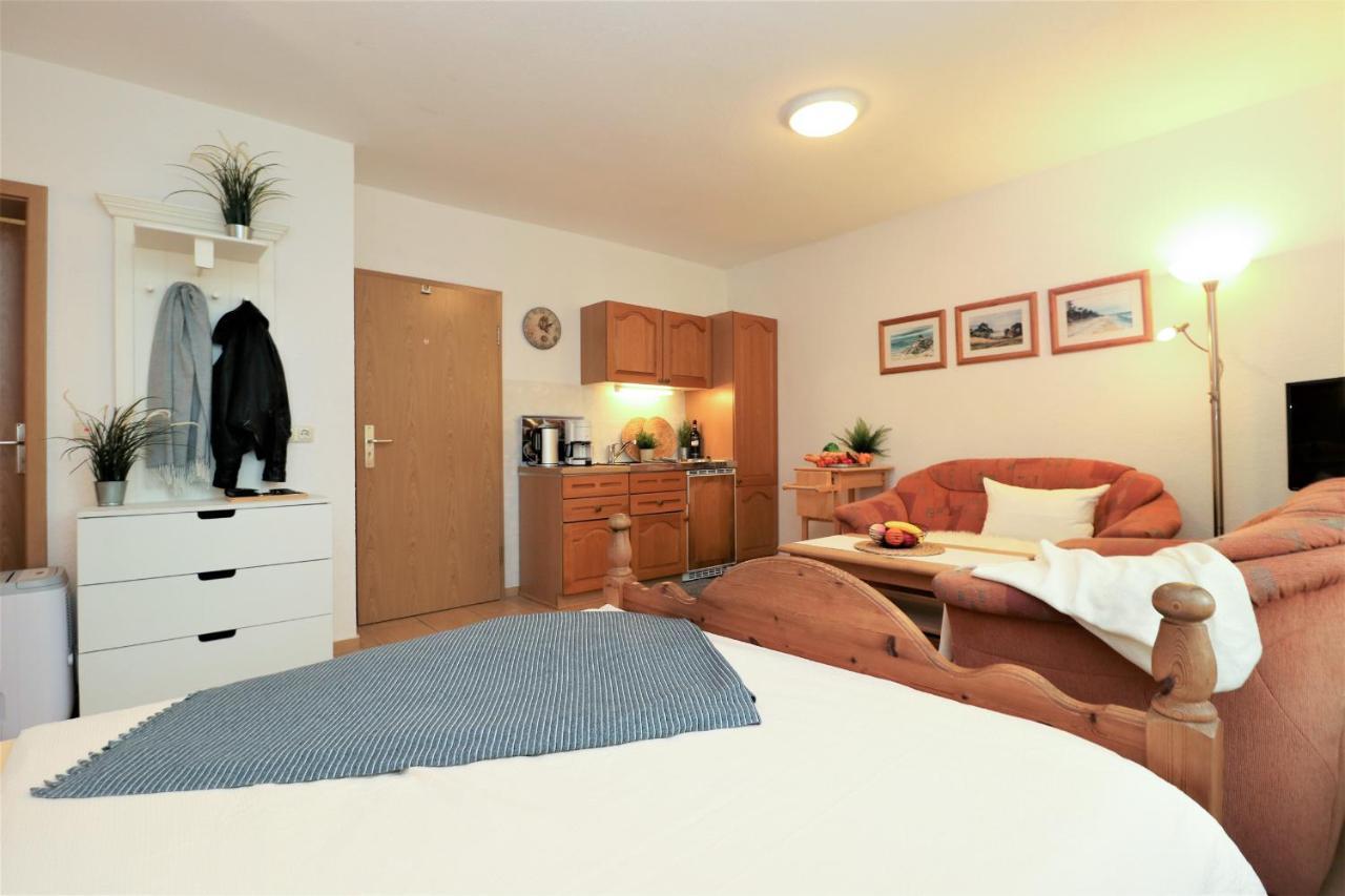 ווסטרו Ferienappartements Zwischen Meer Und Bodden App 06 מראה חיצוני תמונה